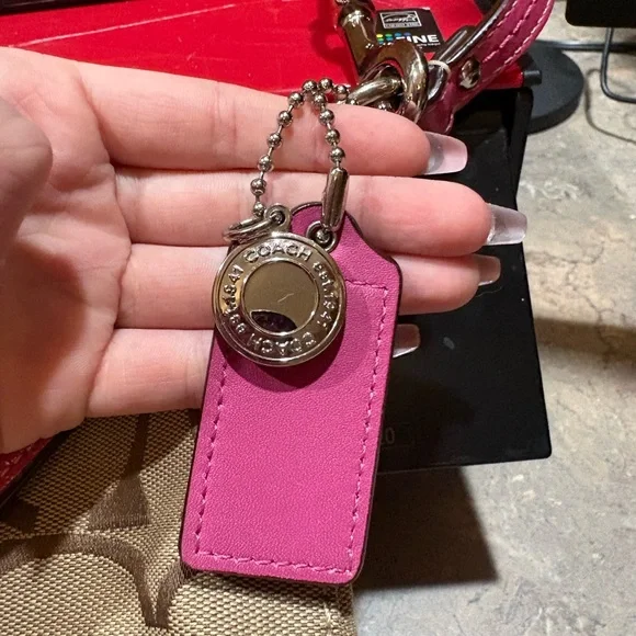 Coach Brown and Pink Signature Shoulder Bag/ cross body! - Picture 2 of 10